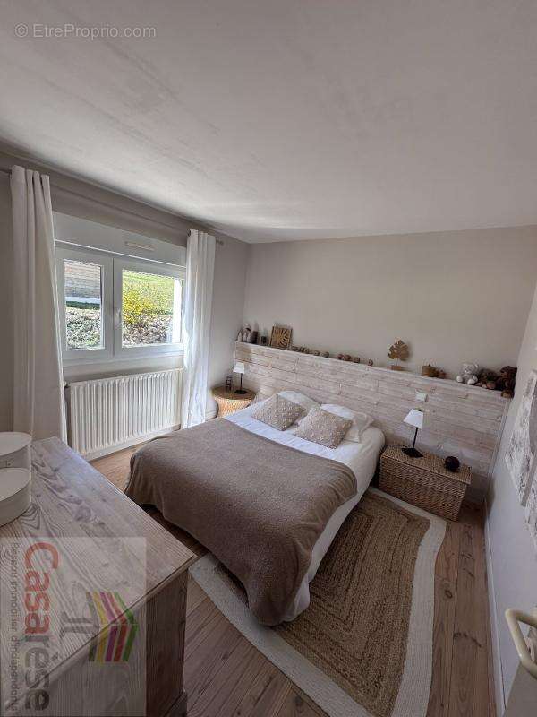 Maison à VALROUFIE