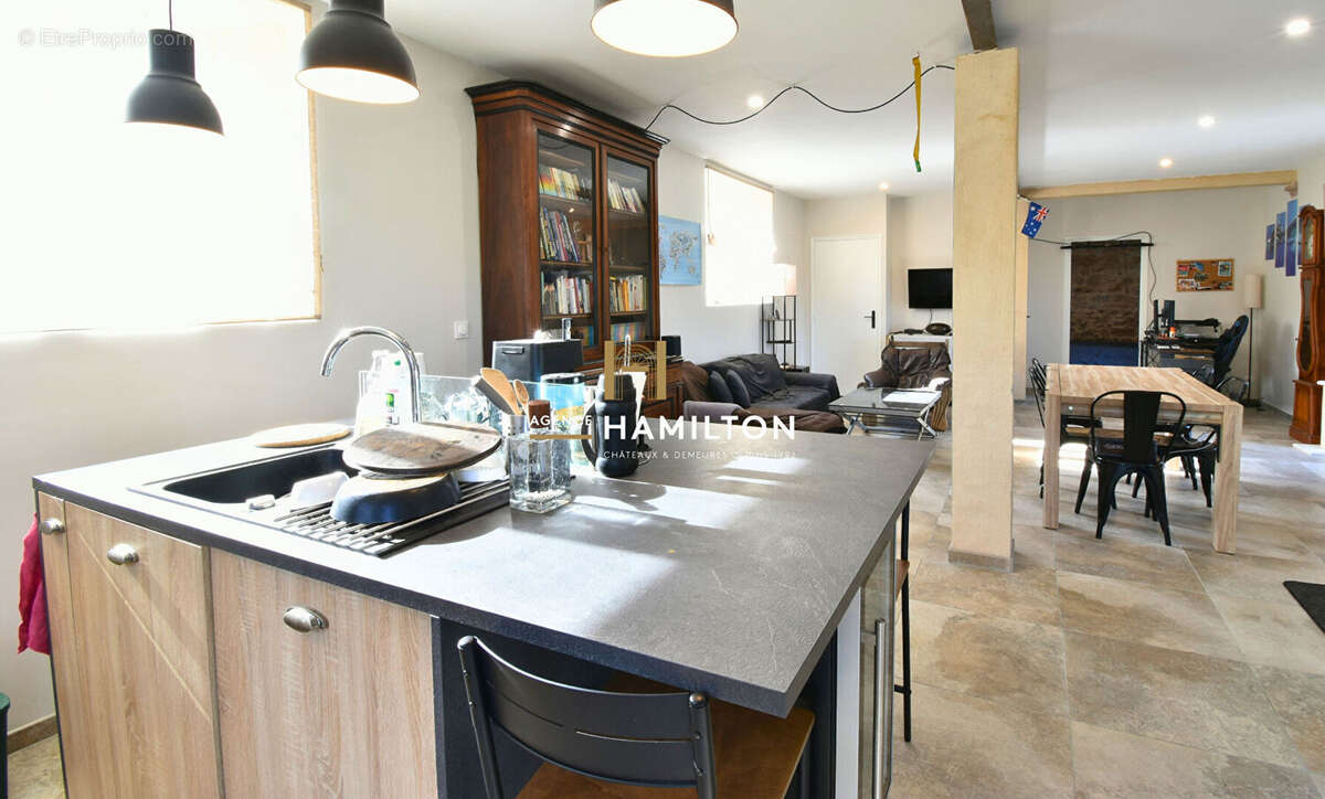 Maison de bourg en pierre avec piscine - habitable de suite - photo 8
