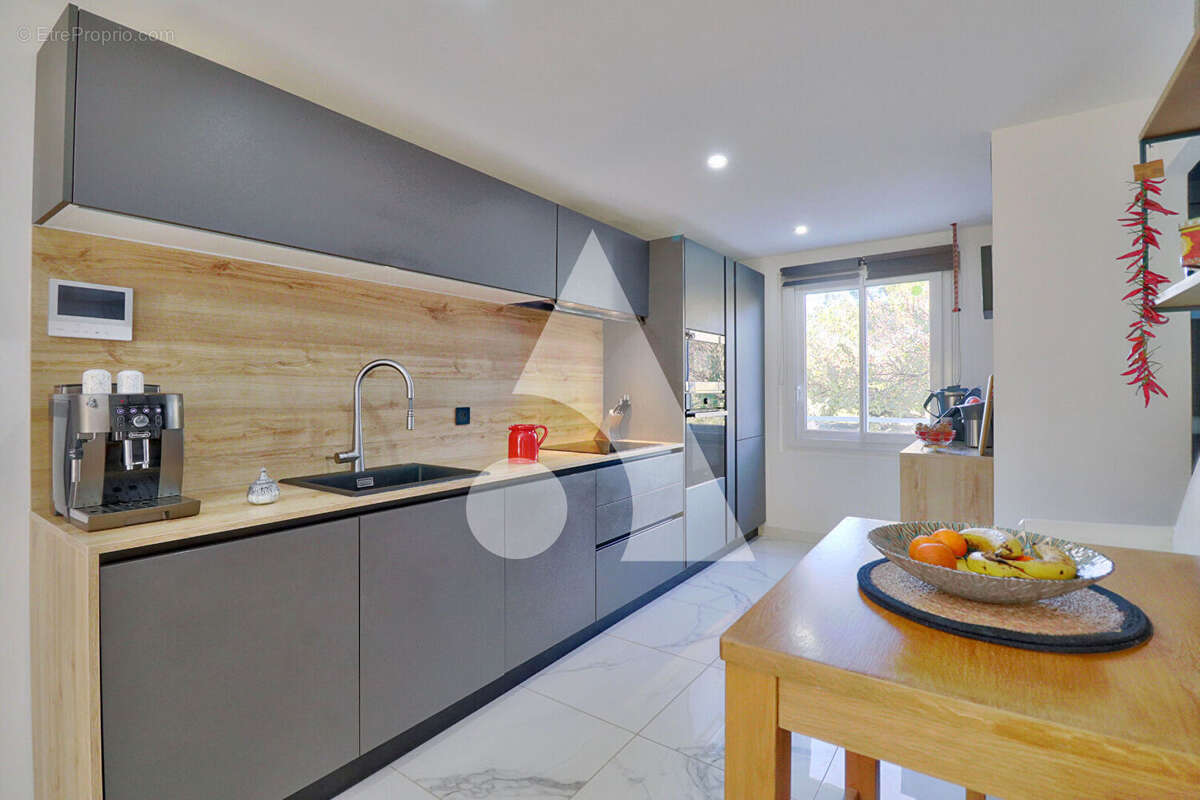 Maison à SAINT-JULIEN