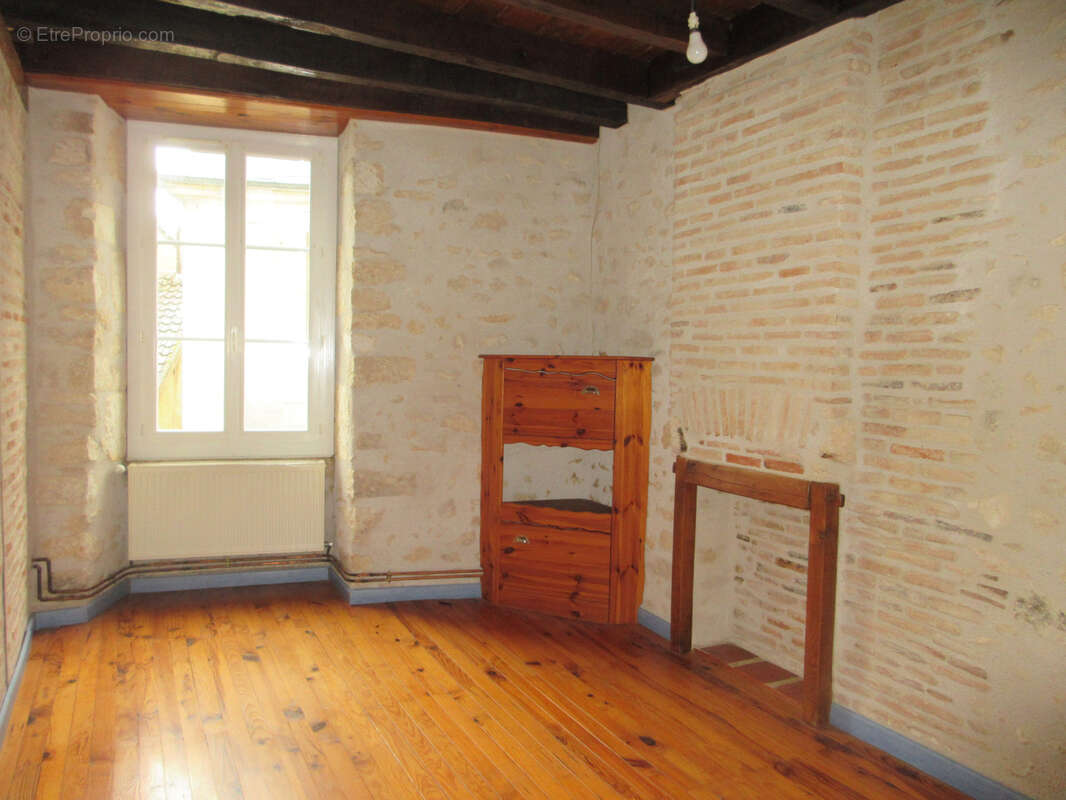 Maison à SAINT-MARCEL