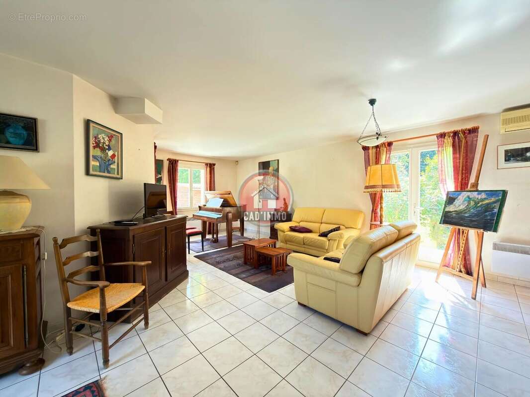 Maison provençale 145m² avec piscine et garage BERGERAC - photo 5
