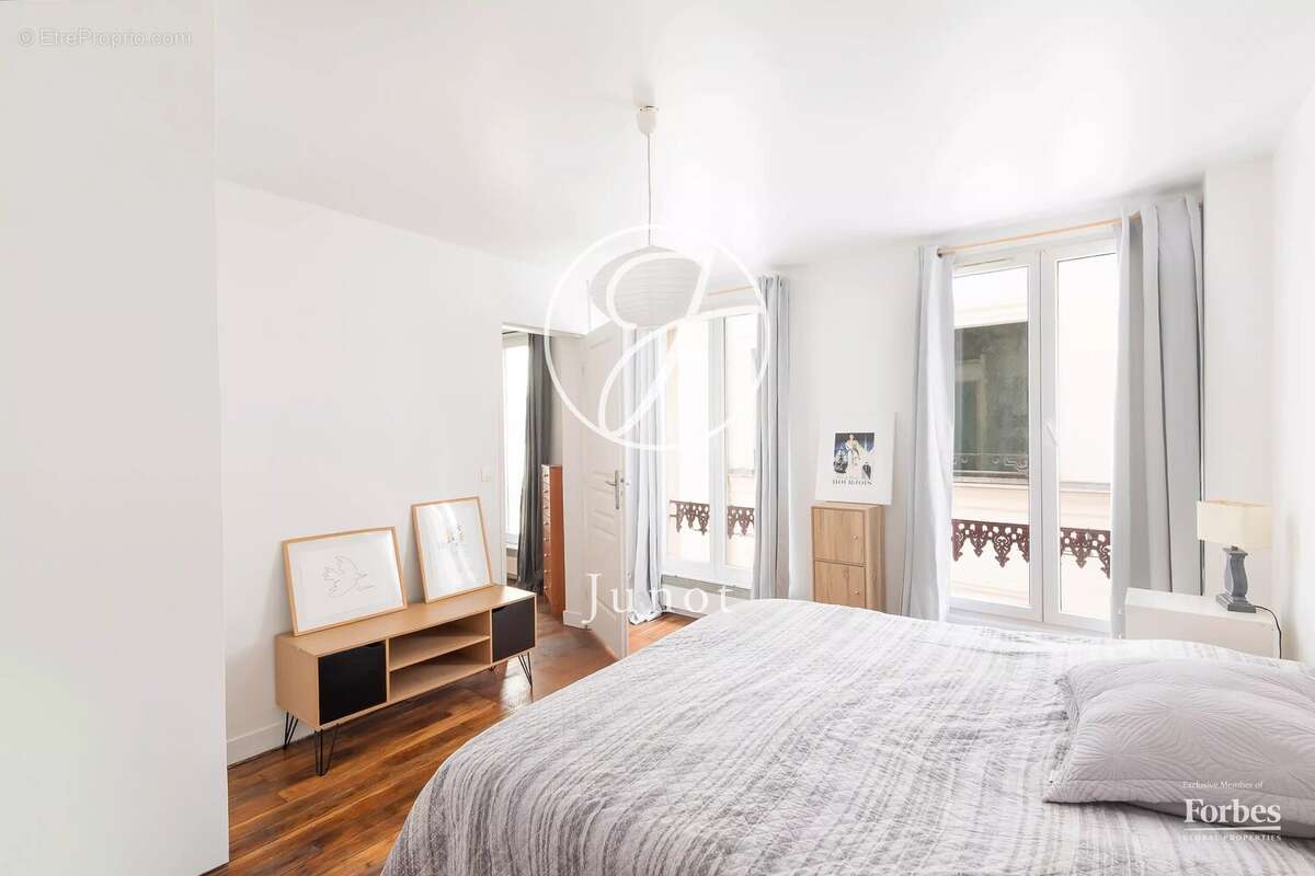 Appartement à PARIS-18E