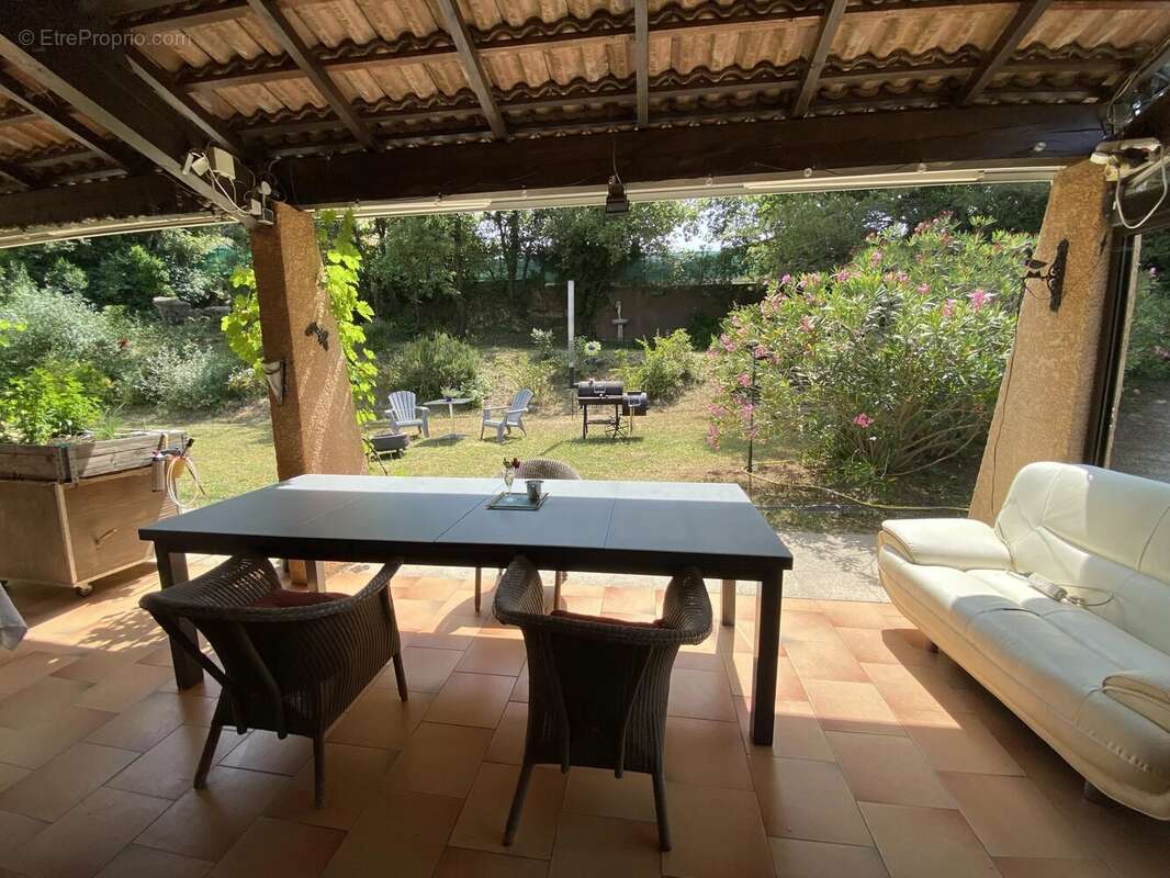 Maison à SAINT-MAXIMIN-LA-SAINTE-BAUME