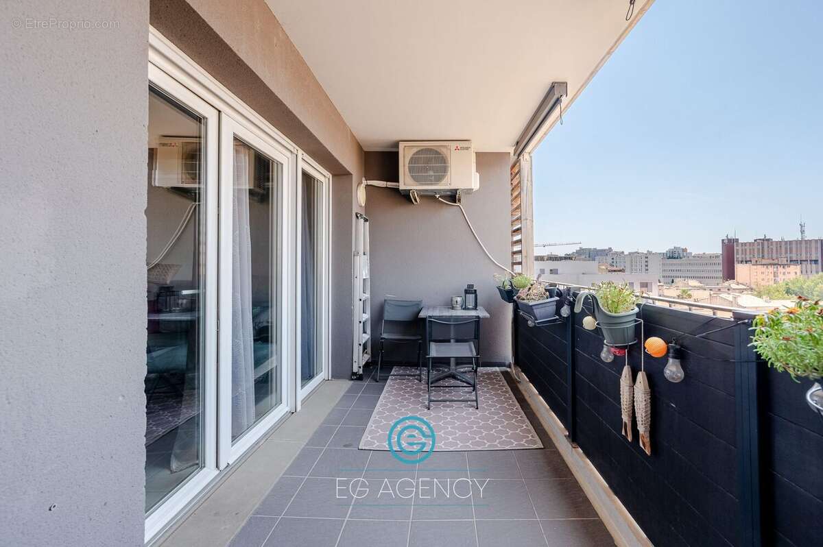 Appartement à MARSEILLE-3E