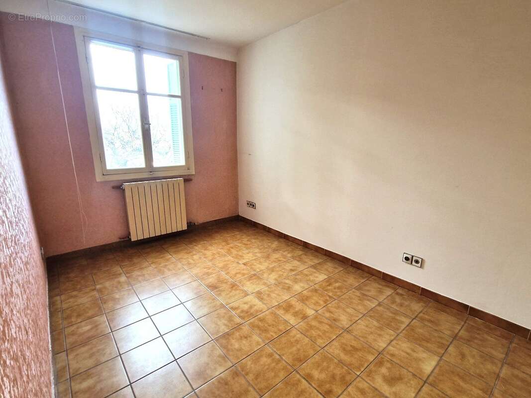 A vendre, Appartement, 3 Pièces en RDC, 47 m², NICE 06100, Alpes-Maritimes - photo 4