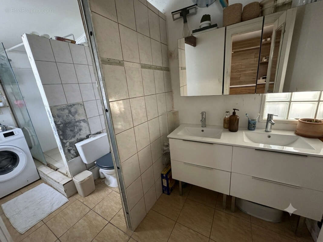 Maison de type T3 en vente à Saint-Denis secteur Bellepierre, à deux pas du CHU ! - photo 8