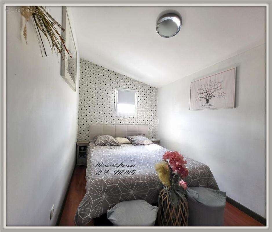 Maison à AMBARES-ET-LAGRAVE