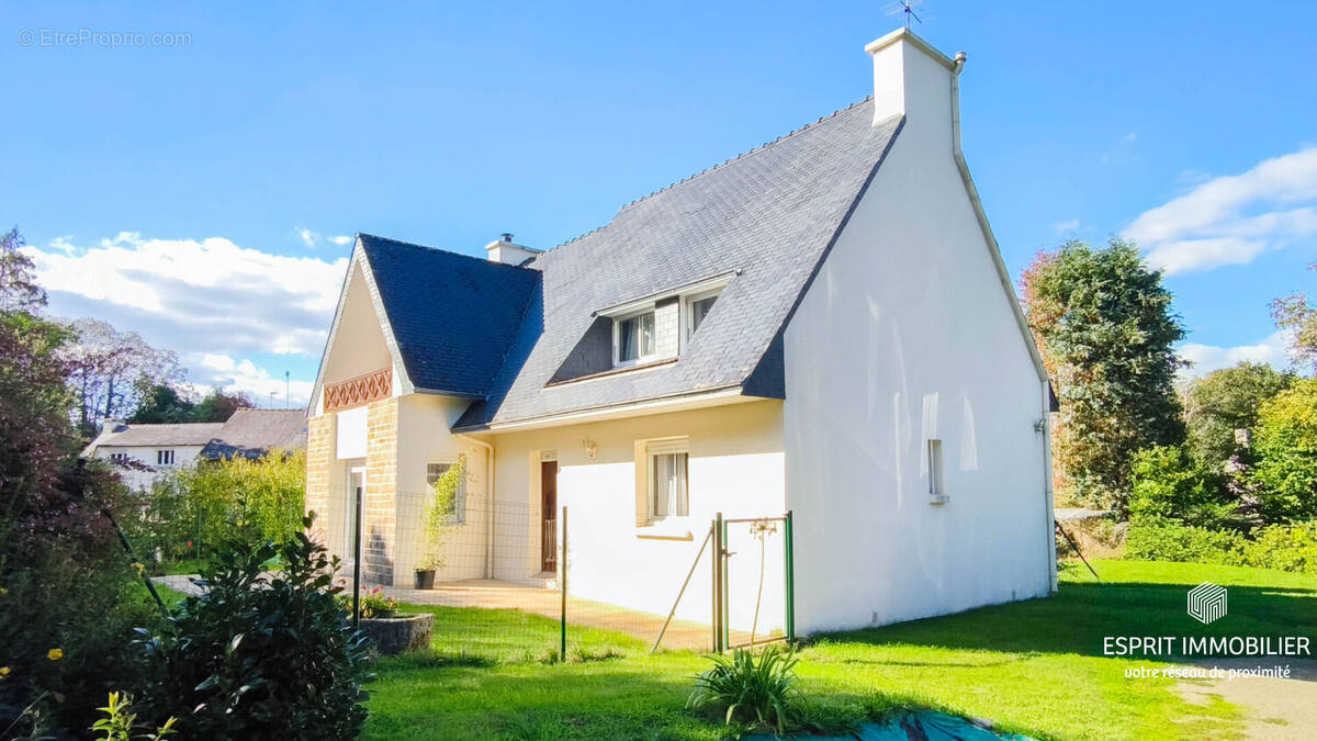 Maison à PONT-AVEN