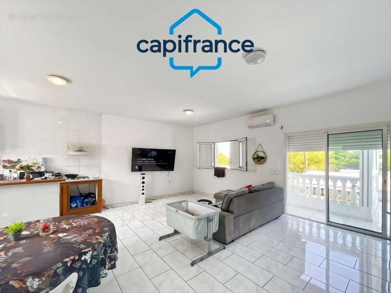 Appartement à SAINTE-SUZANNE