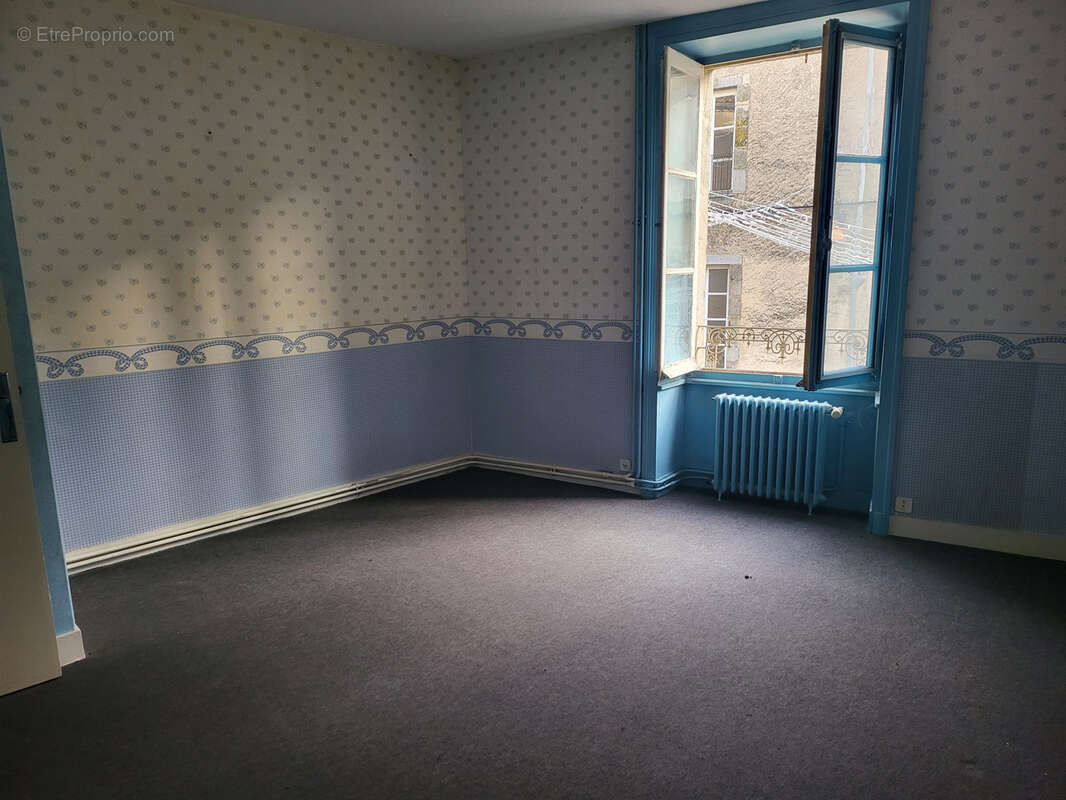 Immeuble avec commerce et logement - photo 7