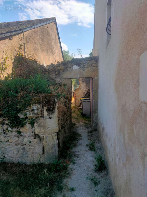 Maison familiale de 129,63 m² - La Ville-aux-Dames proche gare école commerces - photo 21