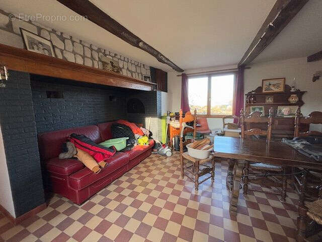 Maison à WOIGNARUE