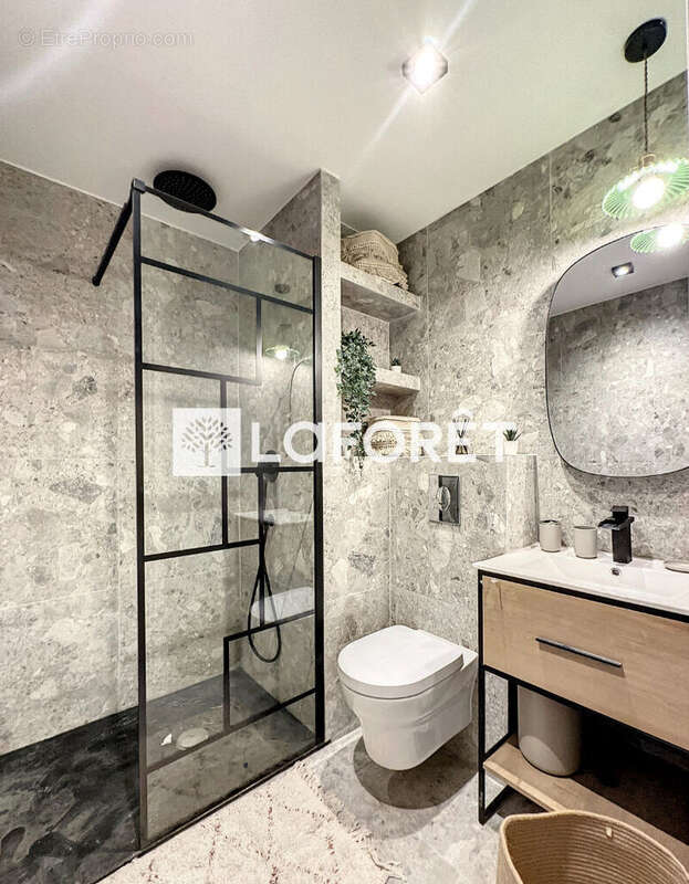 Appartement à MOUANS-SARTOUX