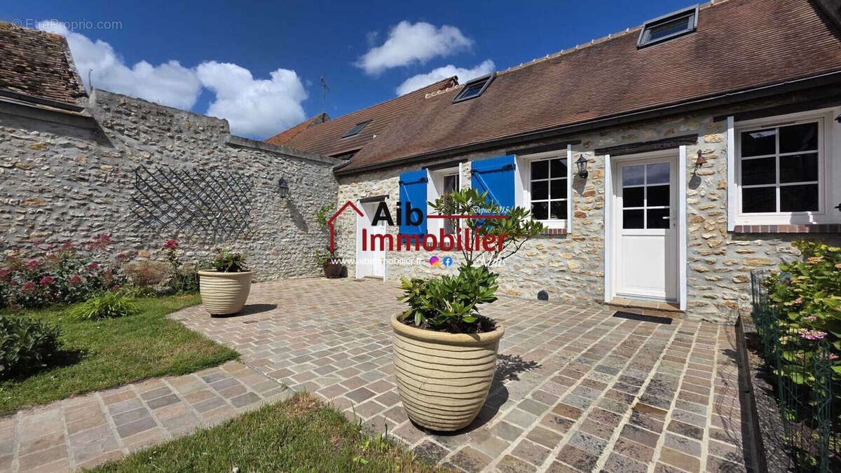 Maison à ABLIS