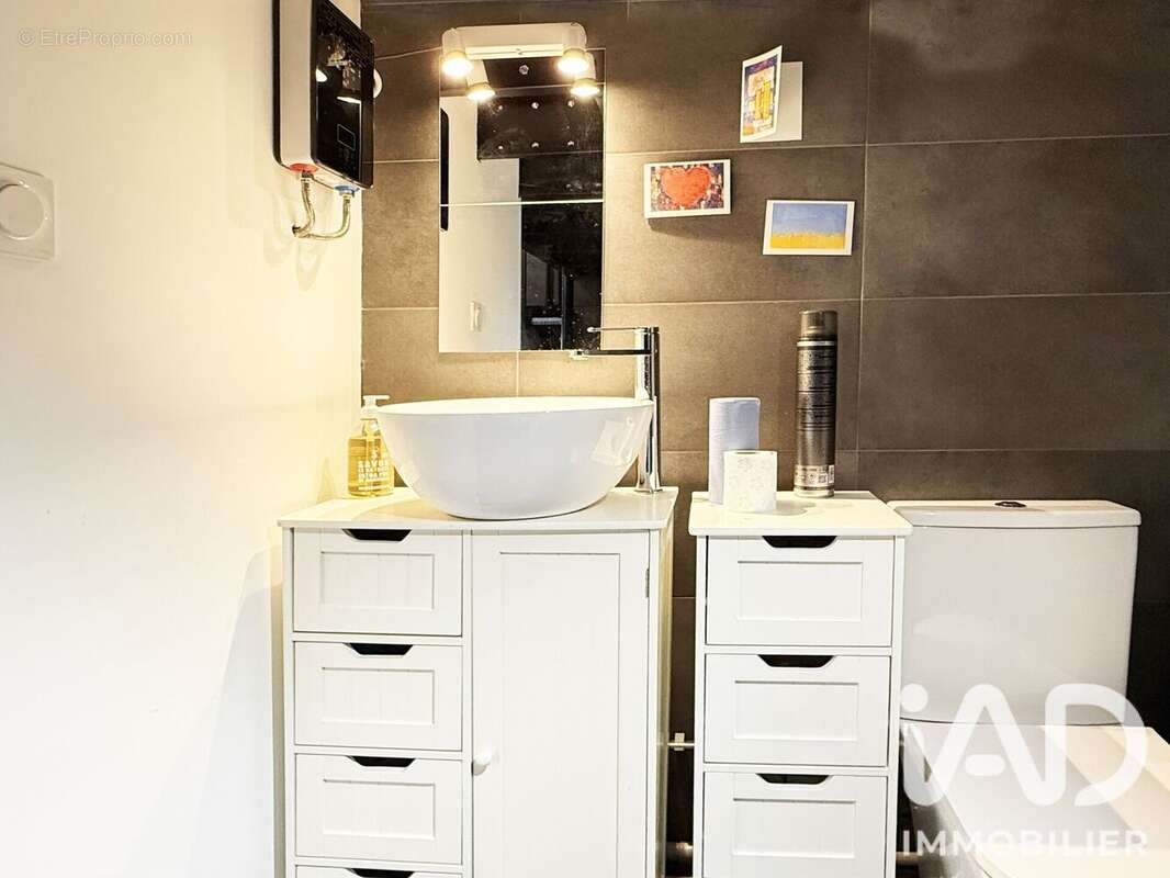 Commerce 27 m² à Toulon  - photo 5