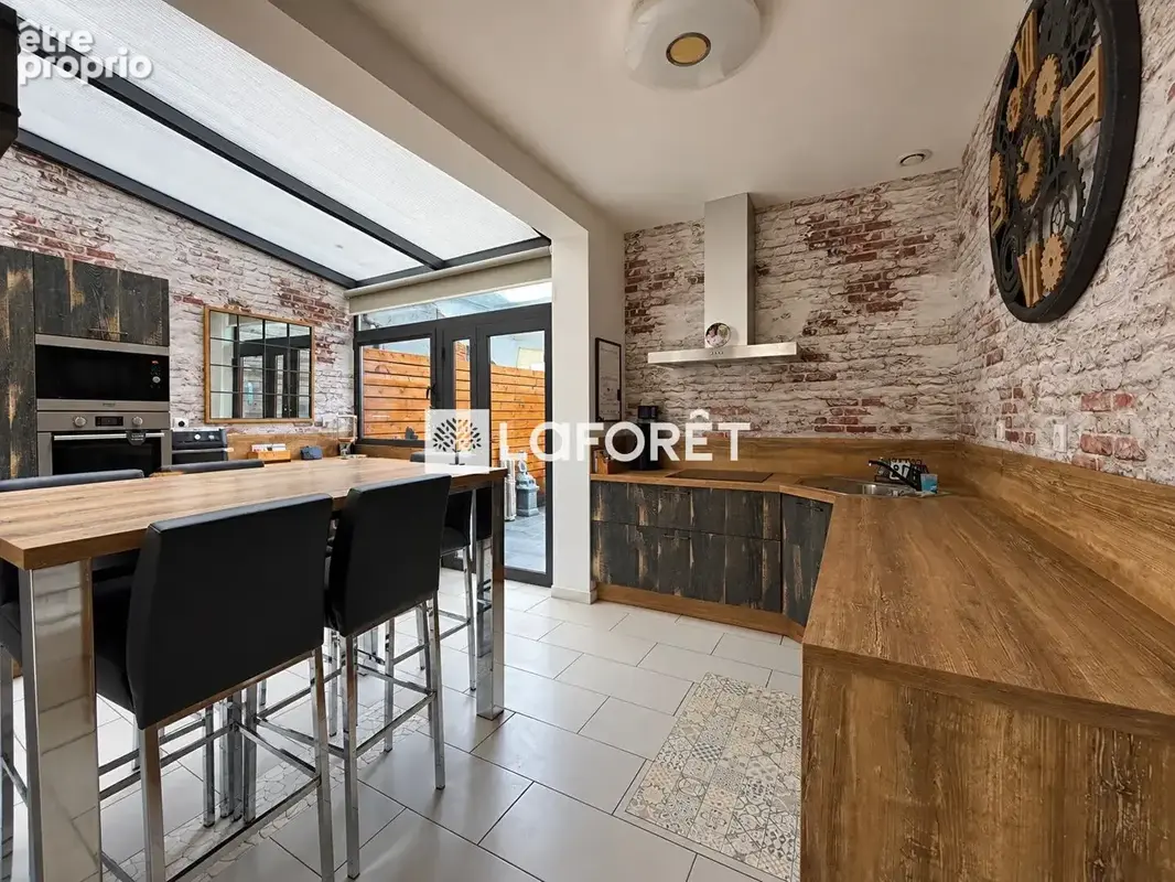 Maison de ville 145 m² - 3 chambres - Grand garage - Petit courgain - photo 3