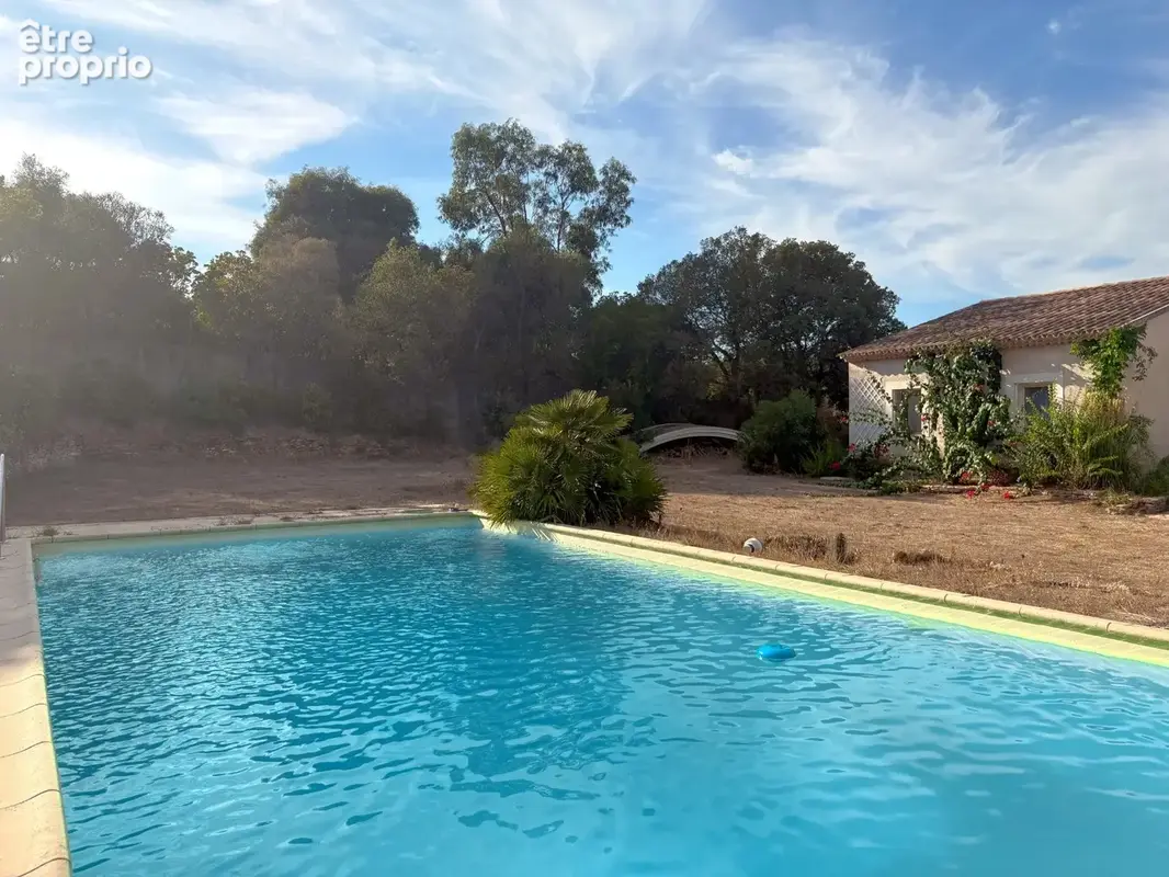 Villa avec piscine sur 5 000 m2 de terrain - photo 14