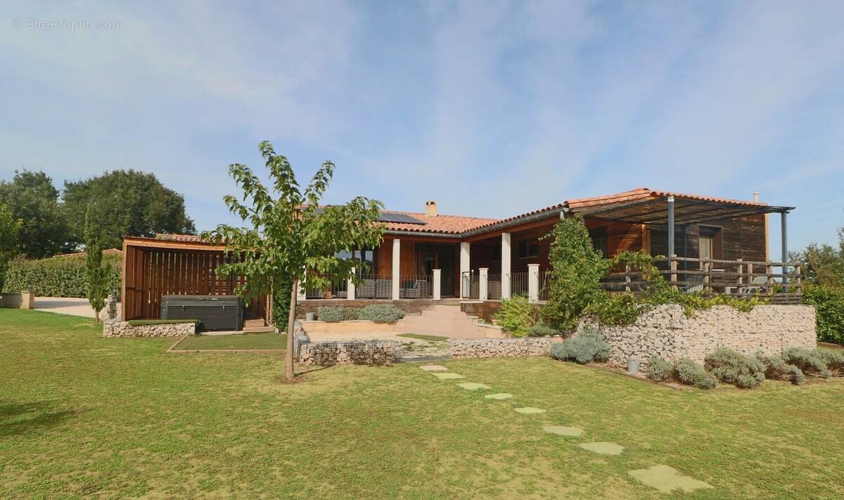 Maison à LA BRUGUIERE