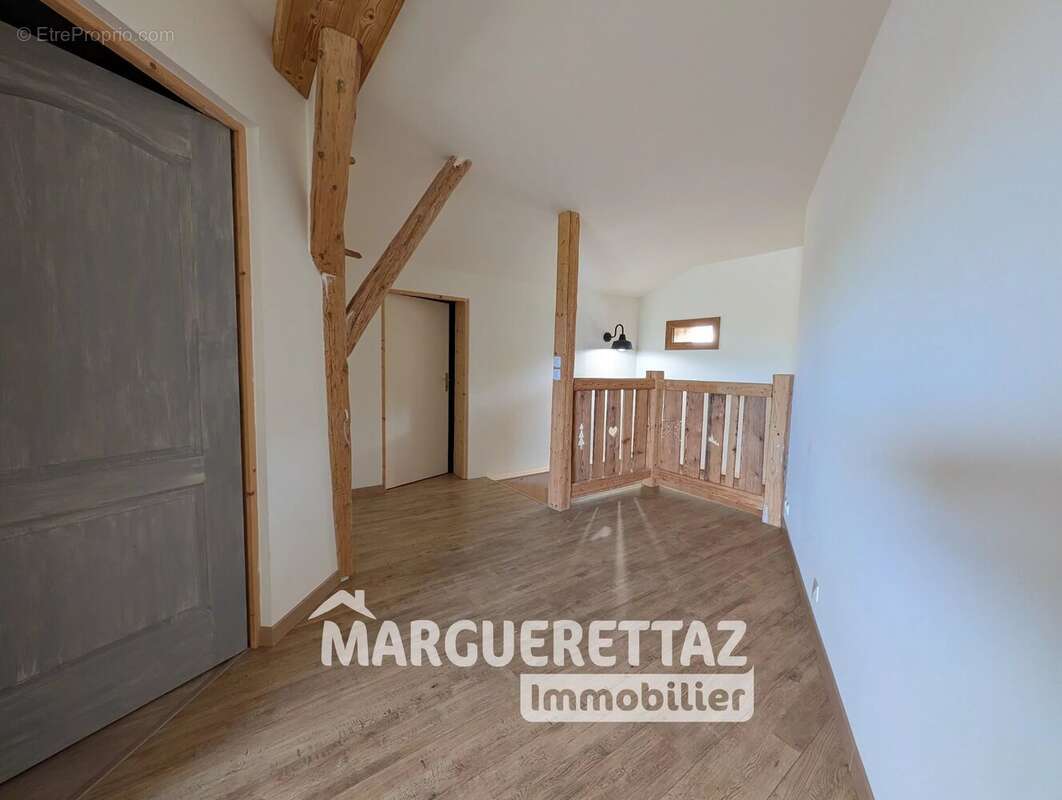 Maison à ONNION