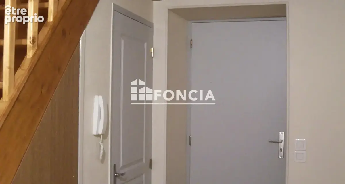 Appartement à SAINT-ETIENNE-DU-BOIS