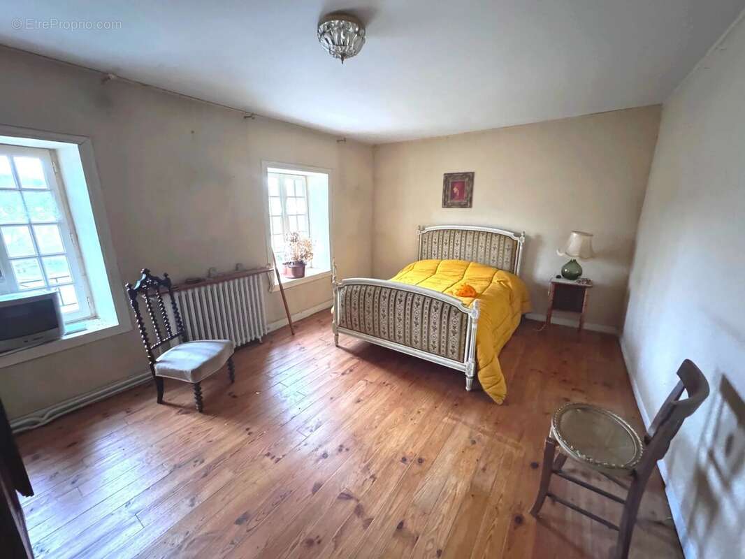 Maison à SAINT-RIVOAL