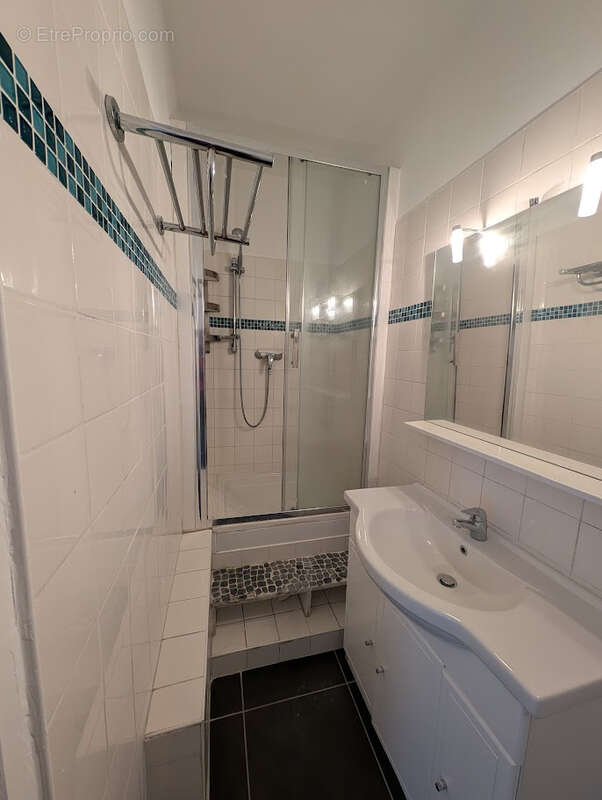 Appartement à MARSEILLE-5E