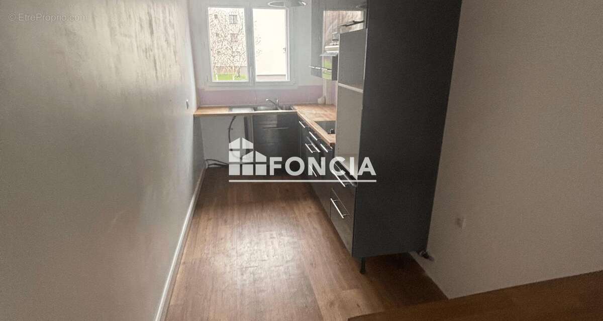 Appartement à BOIS-D'ARCY
