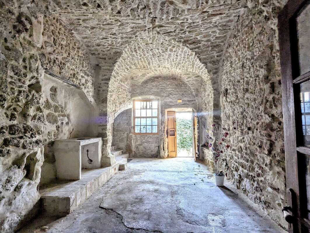 Maison à CADENET