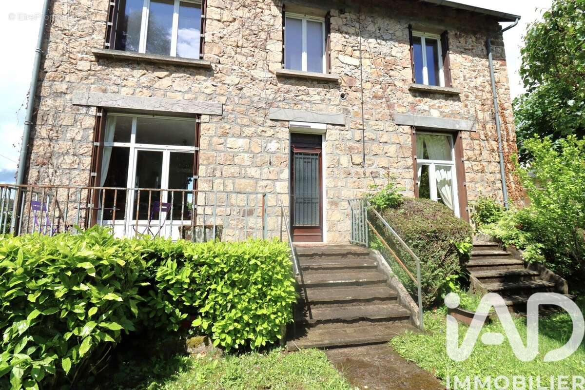 Photo 2 - Maison à NEUVIC