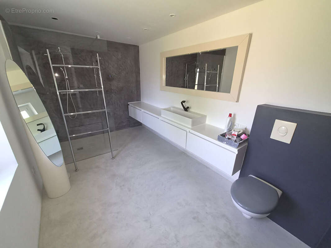 Maison sur terrain de 850 m² + terrain boisé de 1 020 m² - photo 6