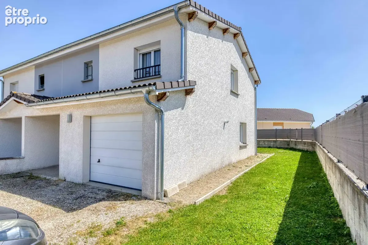 Maison 90 m² à Saint-Denis-Les-Bourg  - photo 2