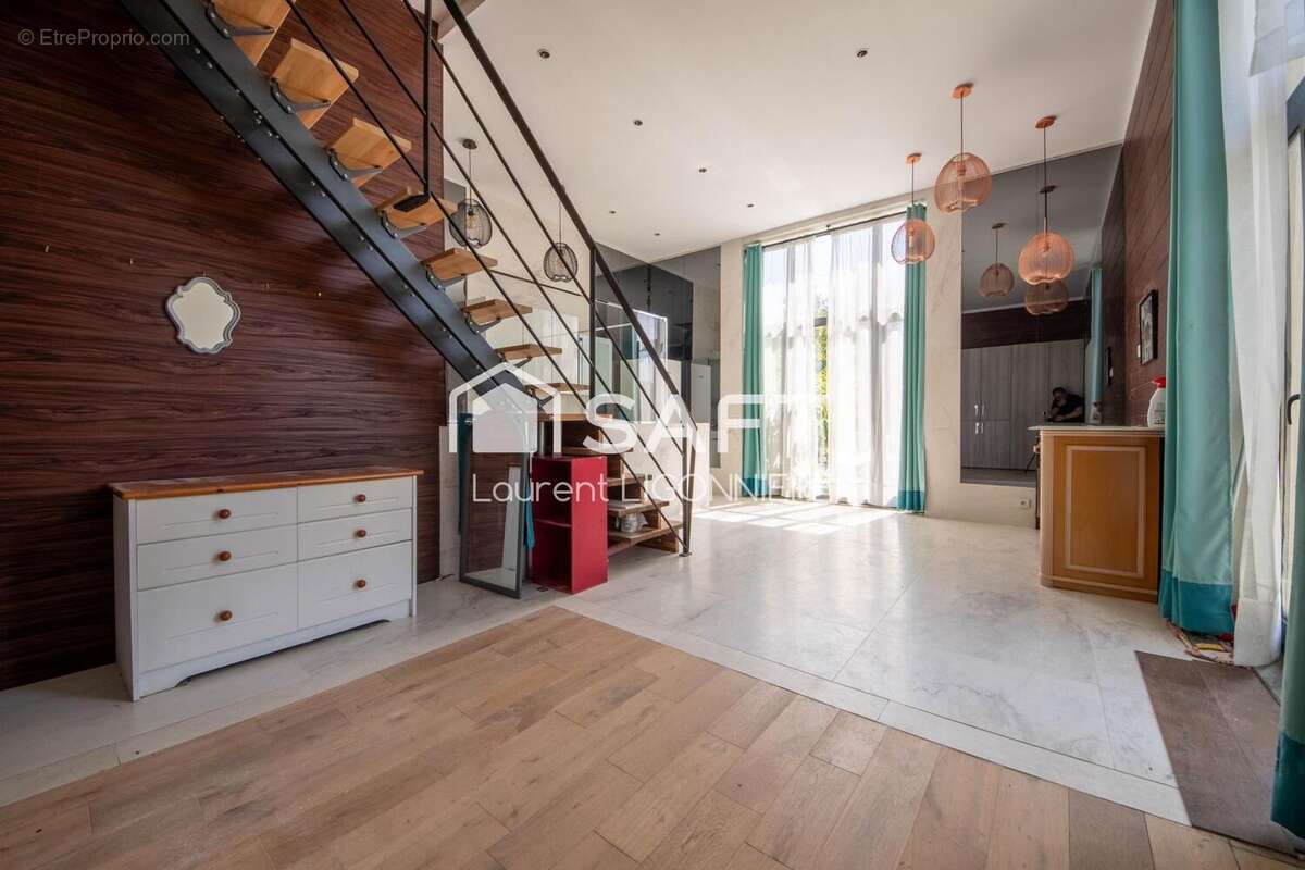 Photo 2 - Maison à MANDRES-LES-ROSES