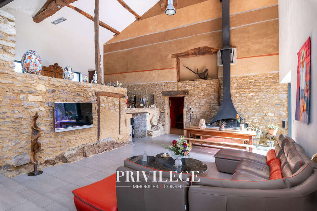 Maison à LENTILLY