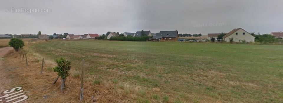 Terrain à BILLY
