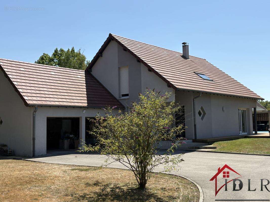 Maison à FONTAINEBRUX