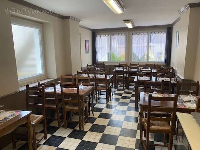 Autre à SAINT-COSME-EN-VAIRAIS