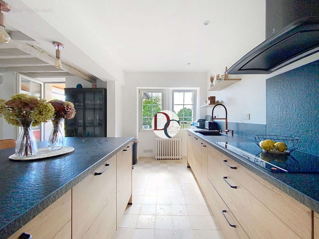 Maison 240 m² à Senlis  - photo 8