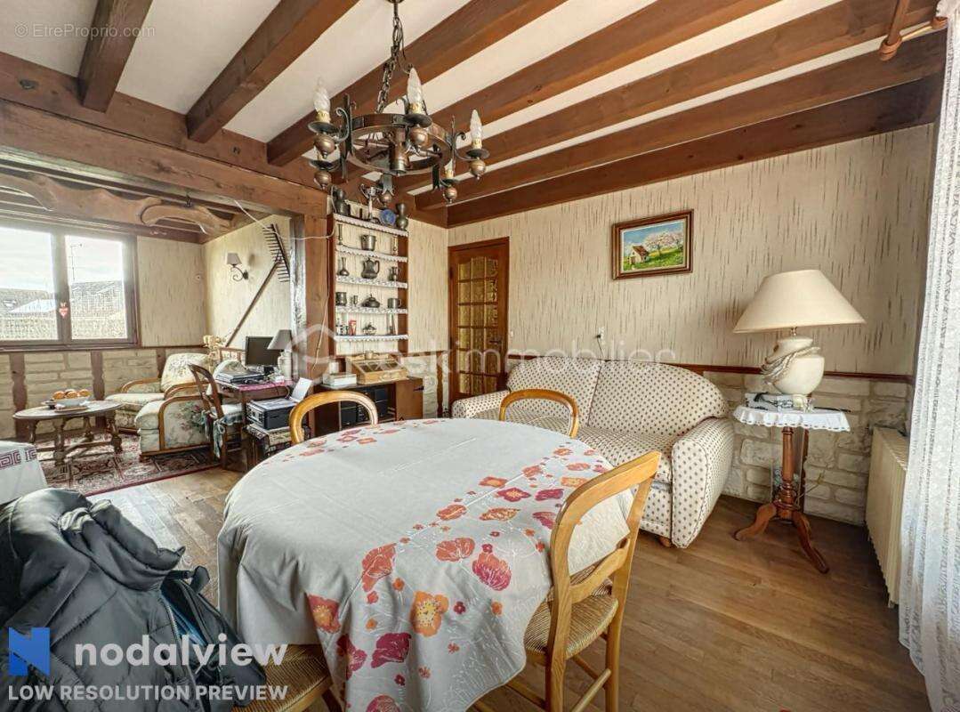 Maison à ROZAY-EN-BRIE