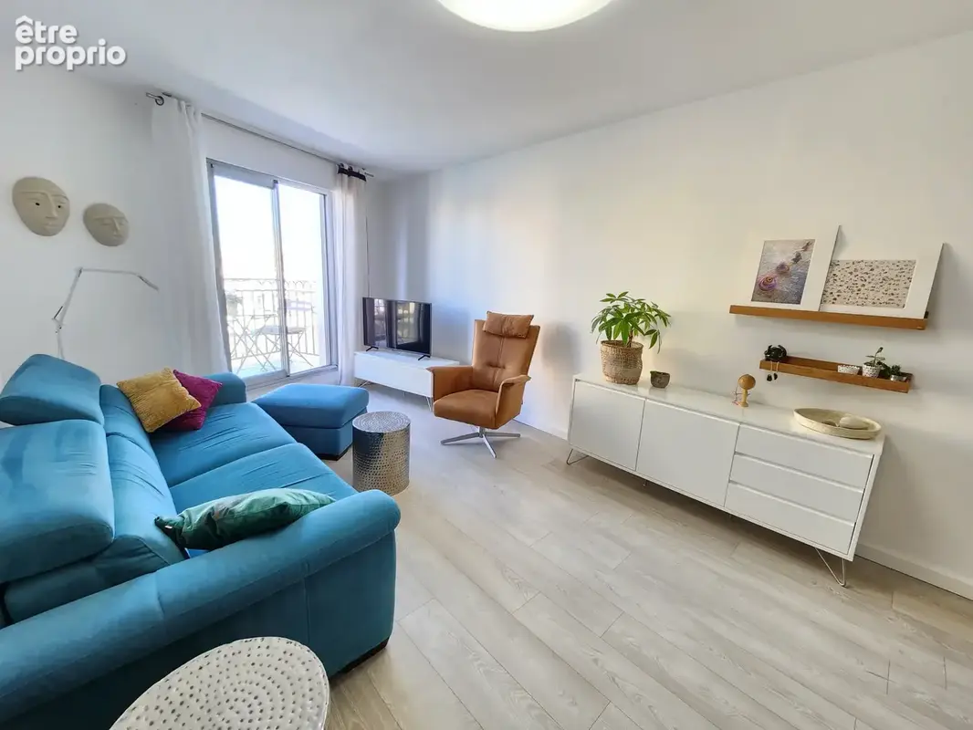 Appartement 3 pièce 69 m2 - vue Quais - Ascenseur et parking - photo 2