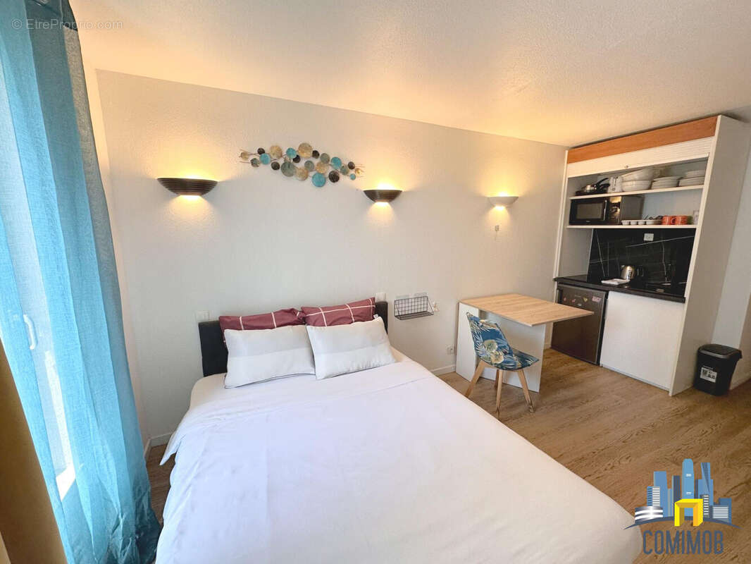 Appartement à COURBEVOIE