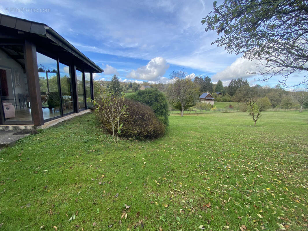 Maison à SAINT-MARTIN-DU-PUY