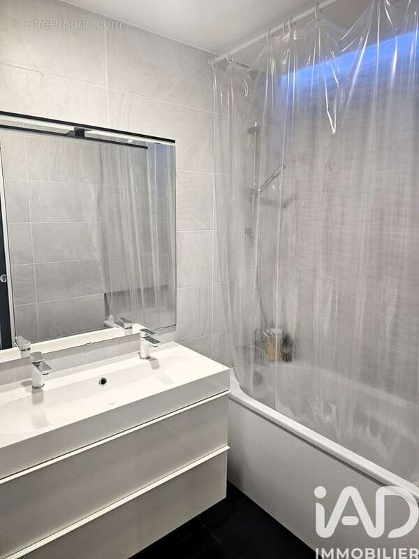 Photo 9 - Appartement à SAVIGNY-LE-TEMPLE