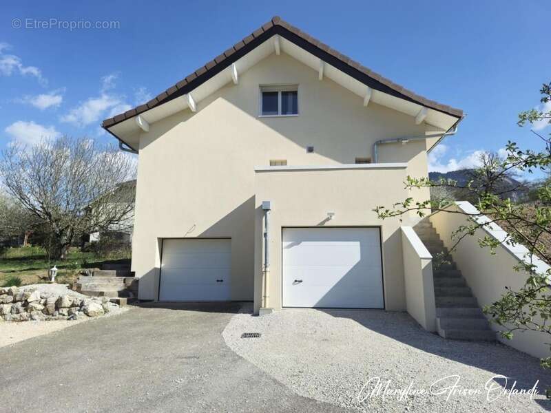 Appartement à GRESY-SUR-AIX