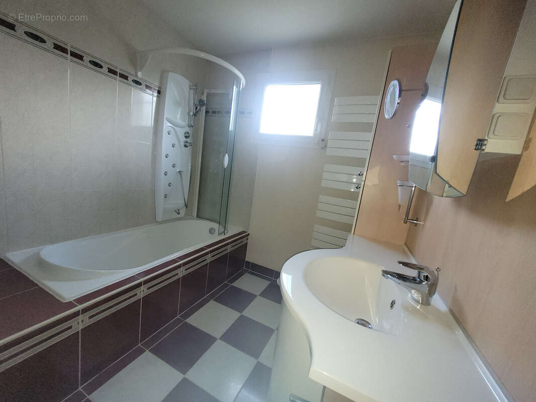 Maison à CHATEAUBOURG