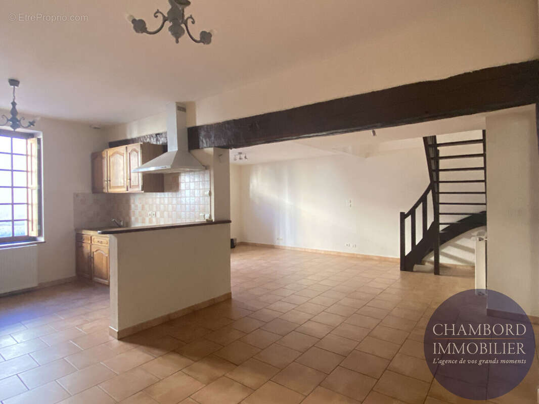Maison en centre-ville Selles Sur Cher 107 m2 - photo 3