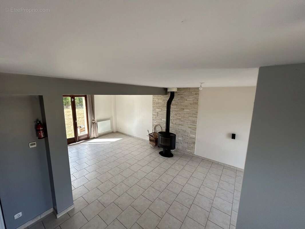 Pavillon type F5 en excellent état de 99 m² - photo 3