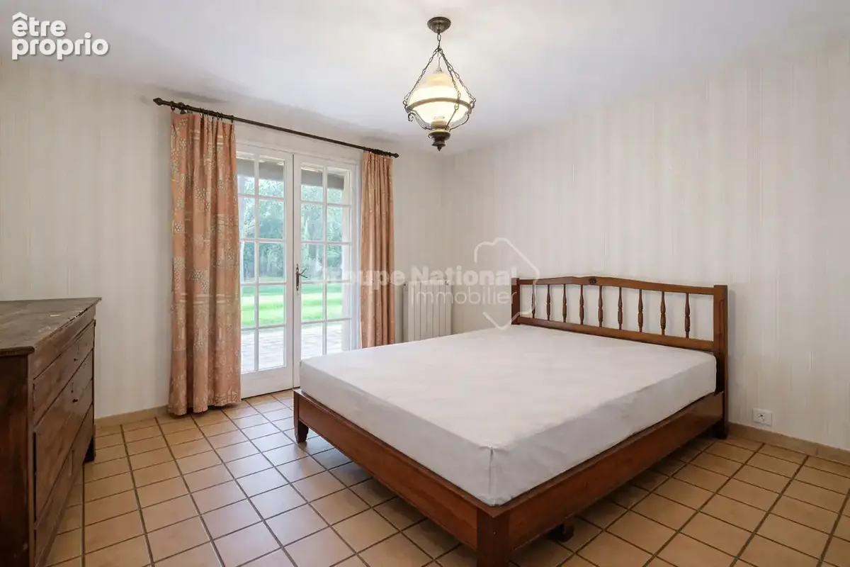 COLINE ST EUTROPE Orange Maison 190m2 , 4 chambres 2 garages de 70m2, parcelle de 3500m2 - photo 10