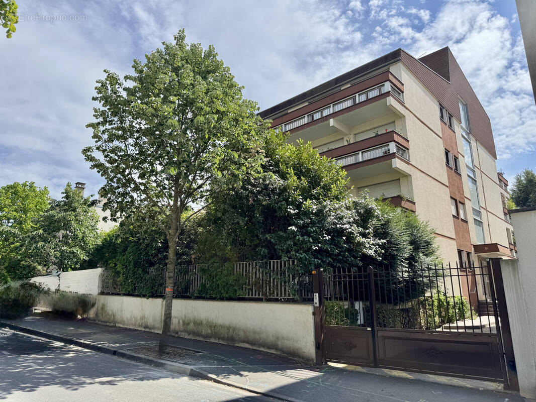 Appartement à LE PERREUX-SUR-MARNE