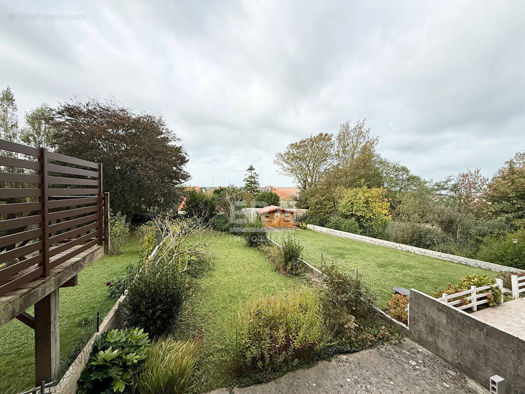 Maison à SAINT-MARTIN-BOULOGNE