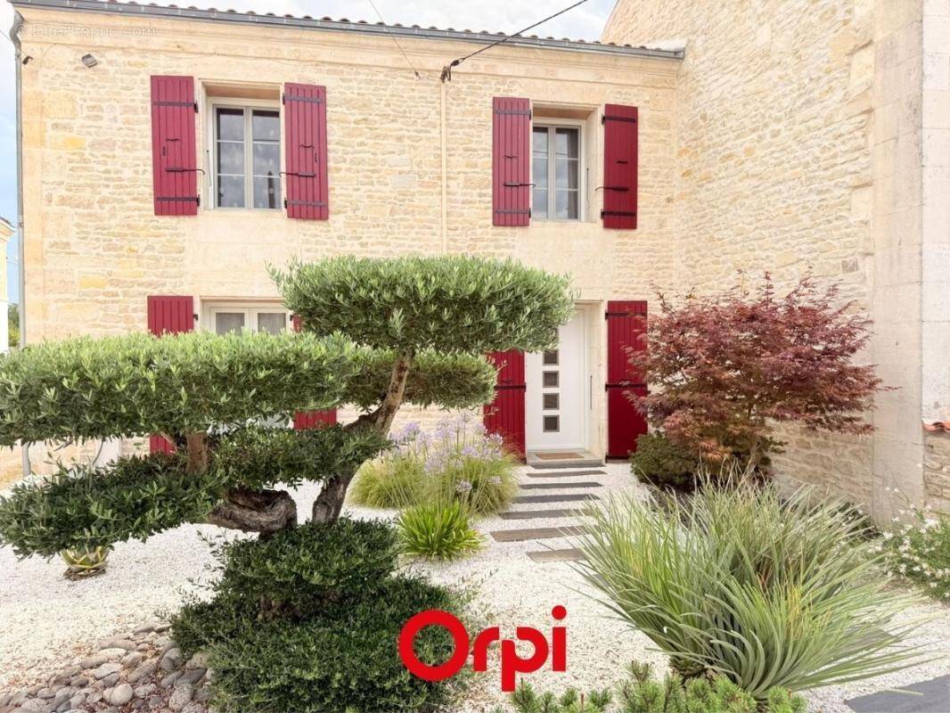 Maison à VOUHE